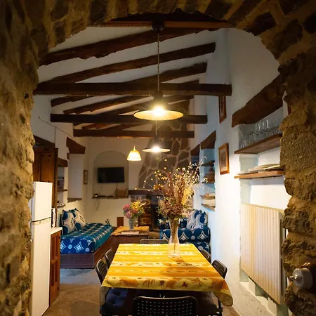 La Casa Del Nogal シャレー グエハル・シエラ