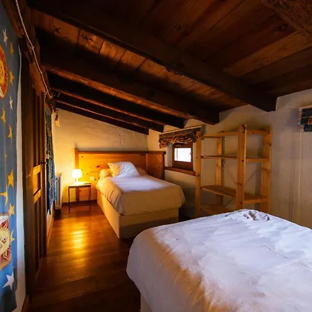 La Casa Del Nogal シャレー グエハル・シエラ